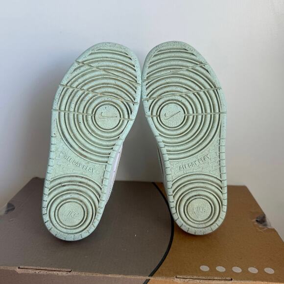 Nike Court Borough Low ‘Barely Green’ Kids Sneakers - SZ 13 C - Picture 12 of 13